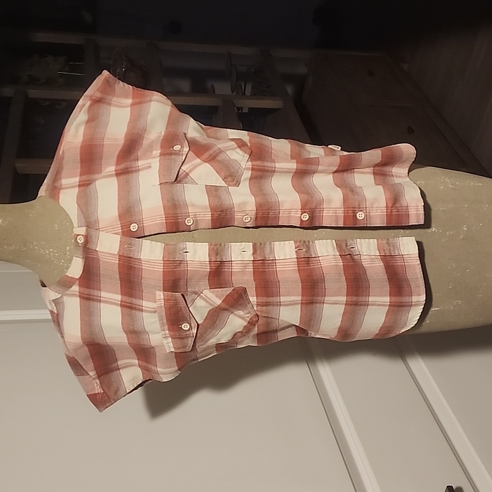 Burton Muscle Tee Button Up